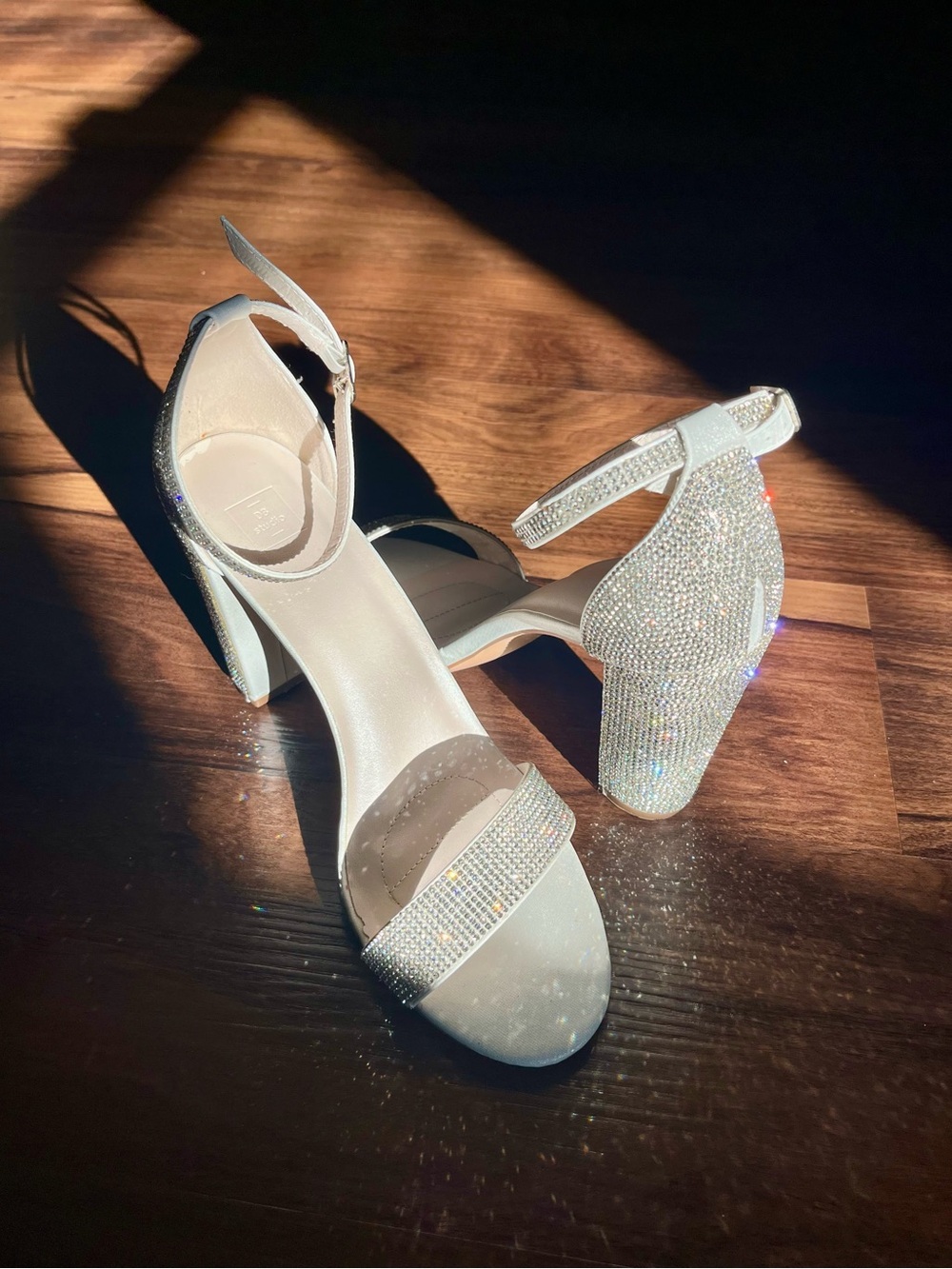 David’s Bridal DB Studio Sparkling Rhinestone Block Heels Wedding Shoes Womens 9 - Picture 7 of 16